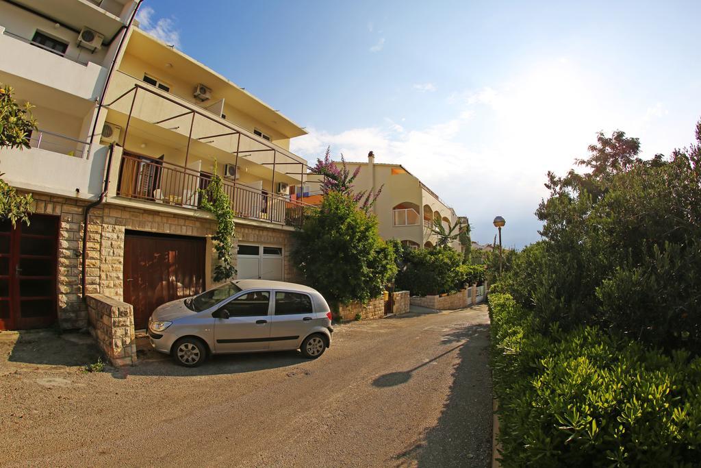 Apartments And Rooms Zvjezdana Hvar Town Exterior photo