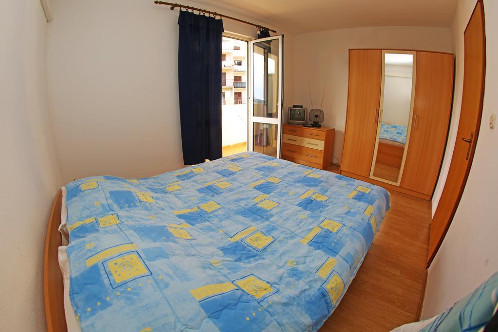 Apartments And Rooms Zvjezdana Hvar Town Room photo